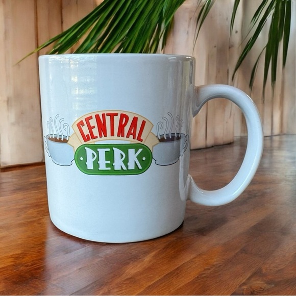 F.R.I.E.N.D.S Central Perk Oversized 20oz Coffee Mug – Silver Buffalo - Picture 1 of 10